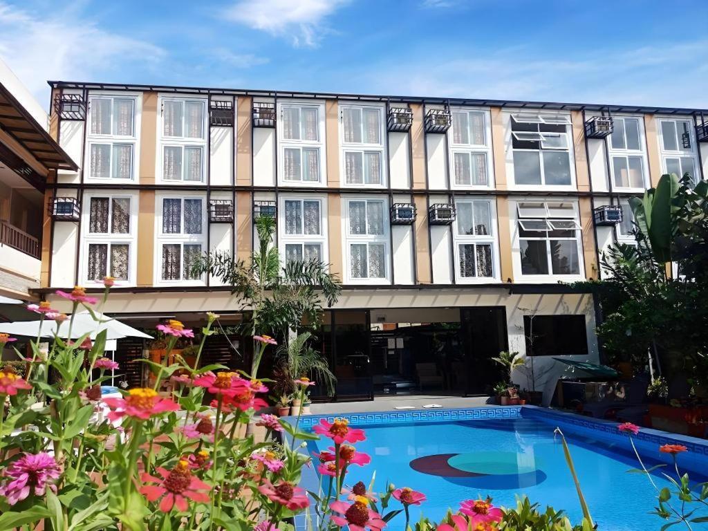 Aerostop Hotel & Restaurant Plaridel  Kültér fotó